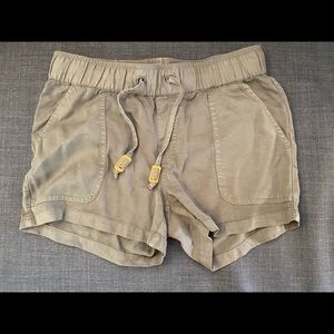 tentree Instow short, agave green, size small, 3” inseam